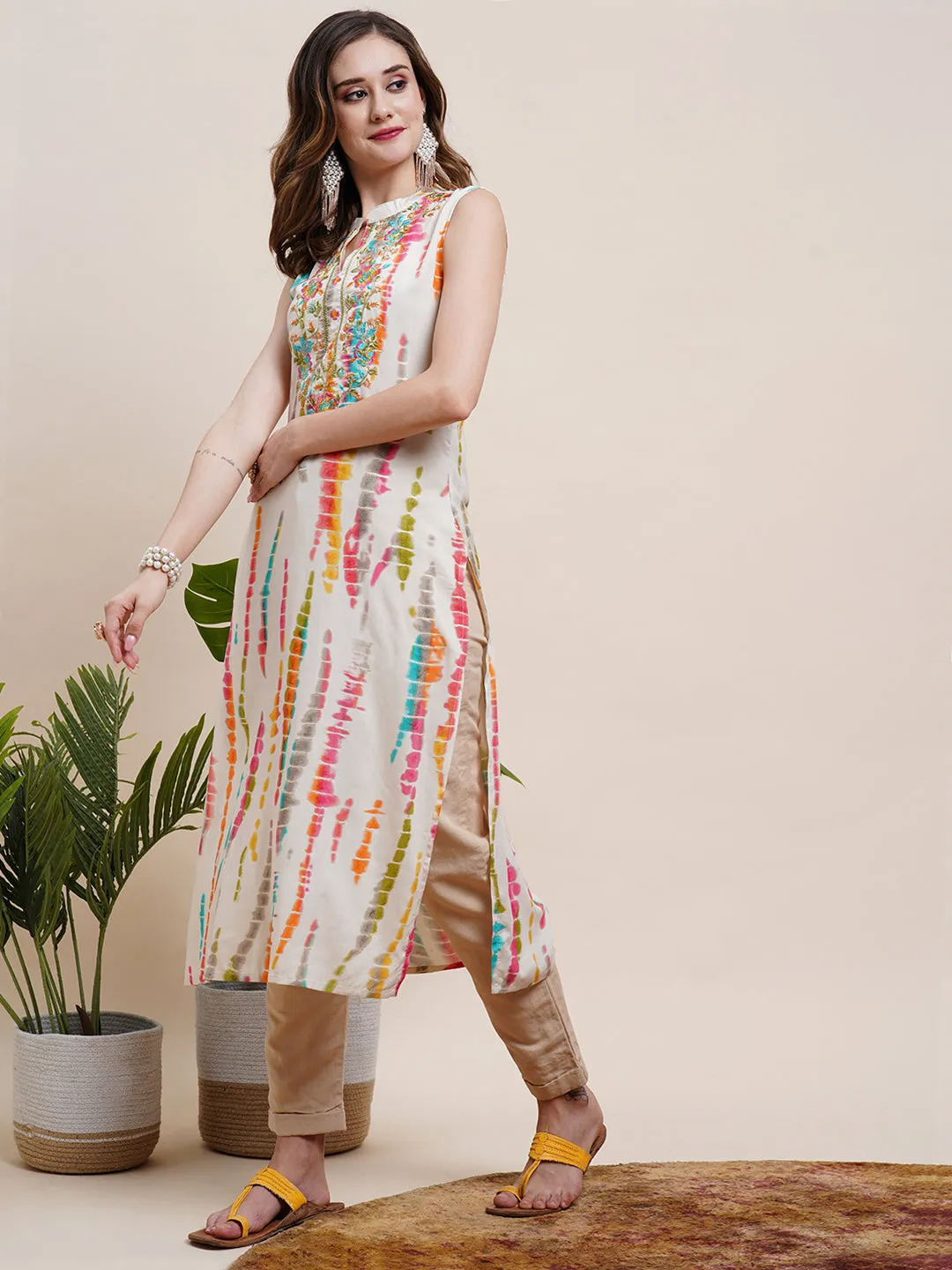 Abstract Foil Printed Resham, Zari & Sequins Embroidered Kurta - Off White