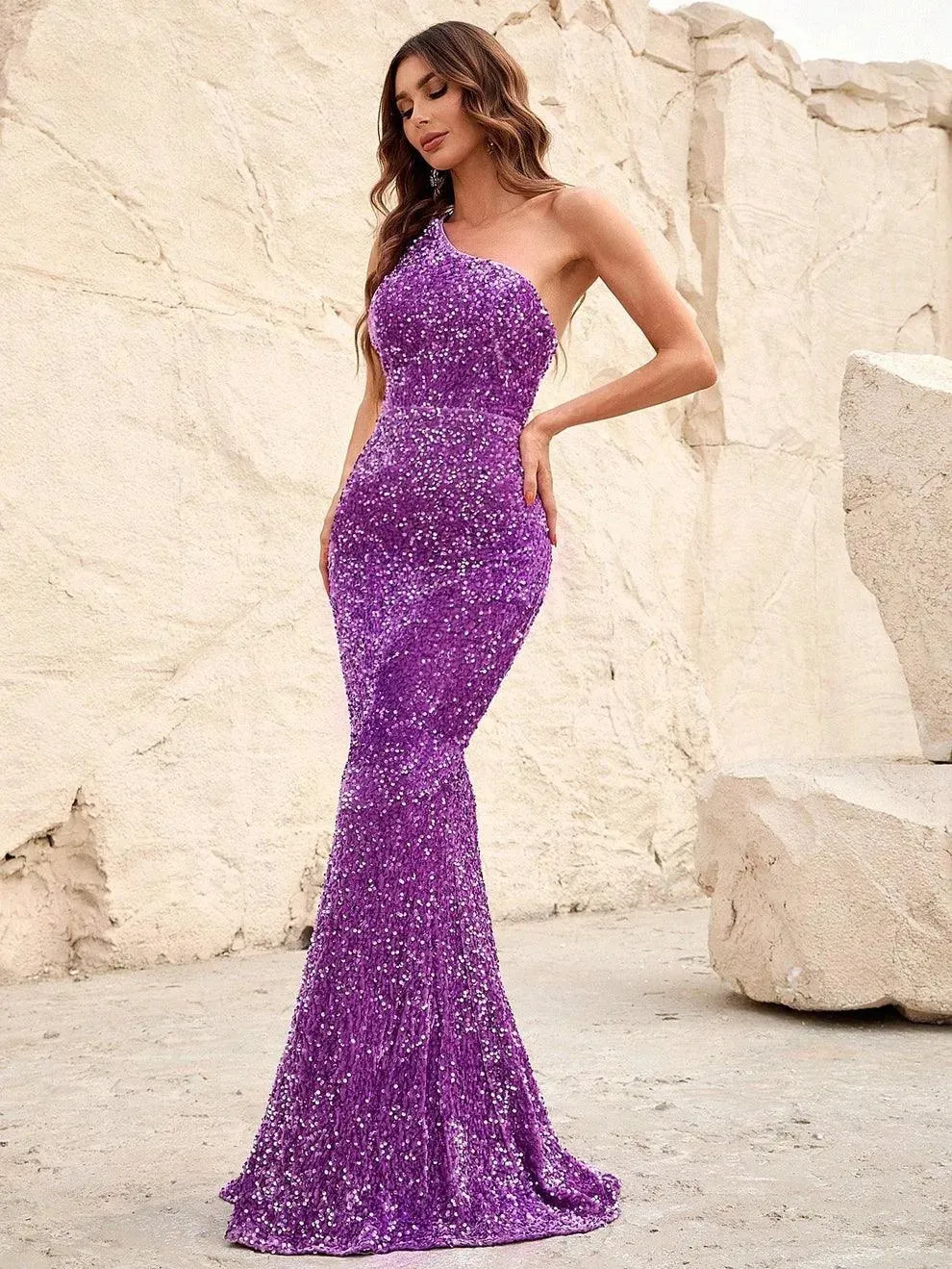 Elegant One Shoulder Sleeveless Sequin Prom Dresses