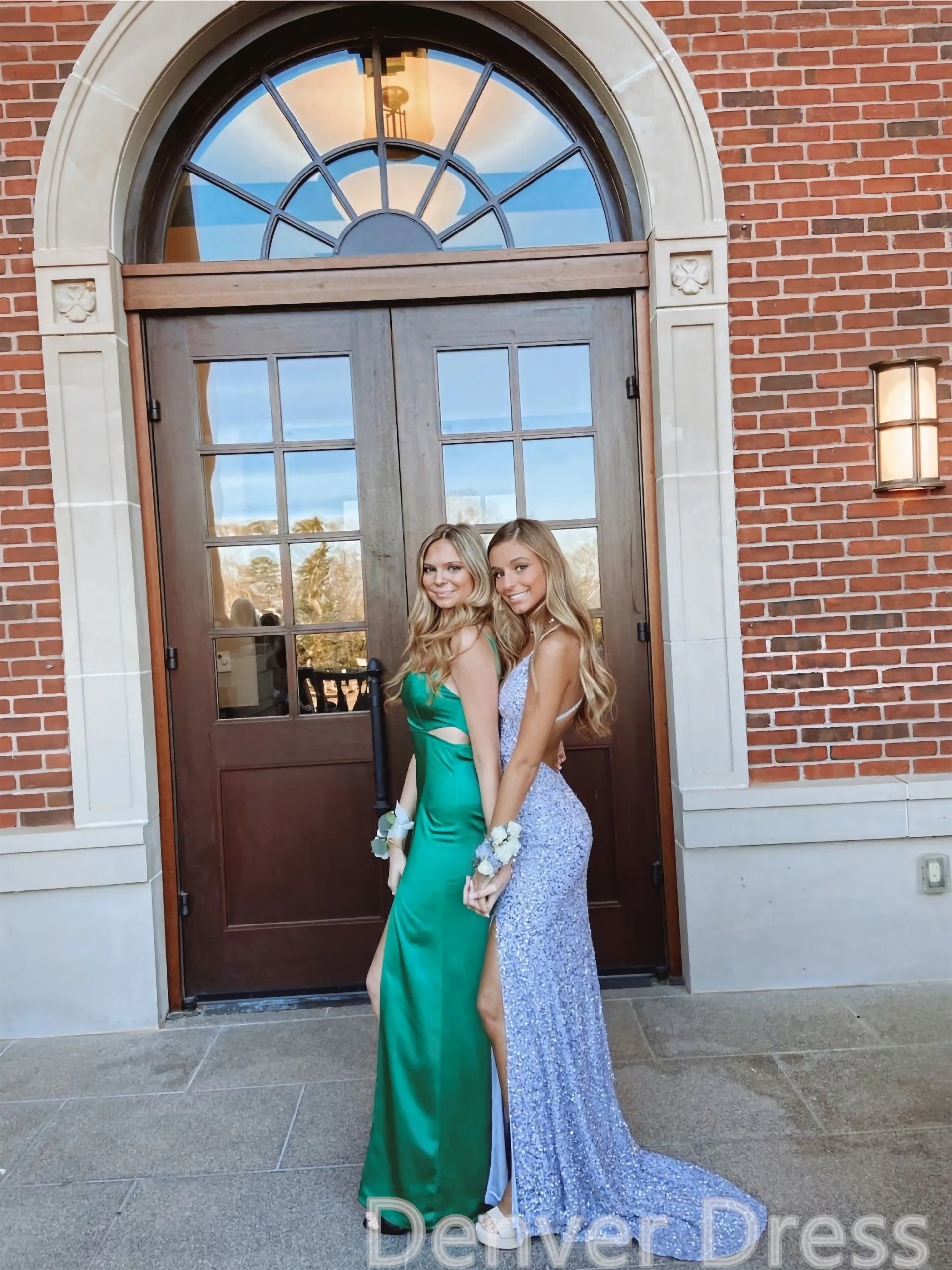 Glitter V Neck Cross Back Mermaid Sequin Evening Dresses with Slit Prom Dresses