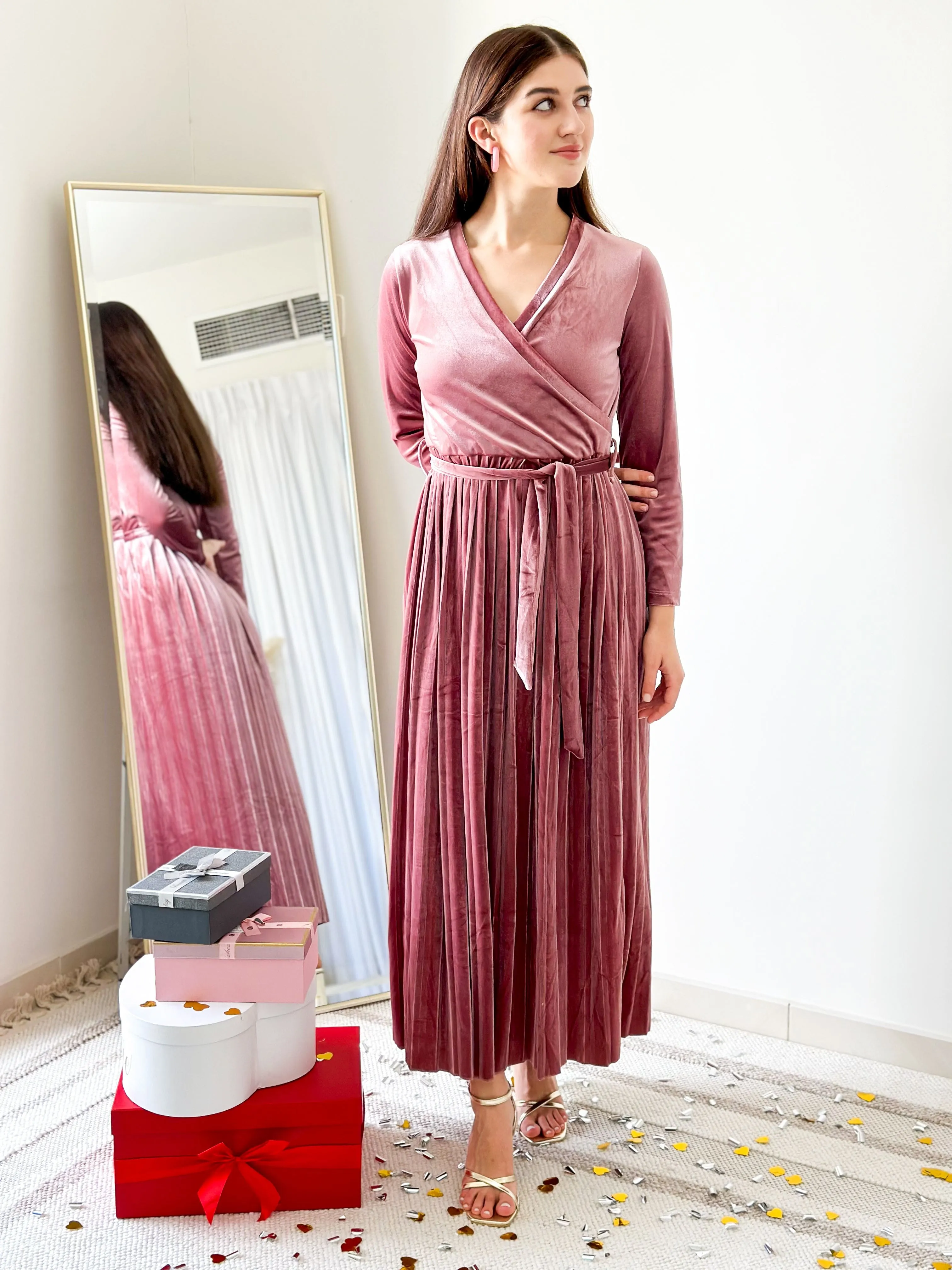 Promise - Dusty Pink Velvet Dress with Long Sleeves (Pleated)