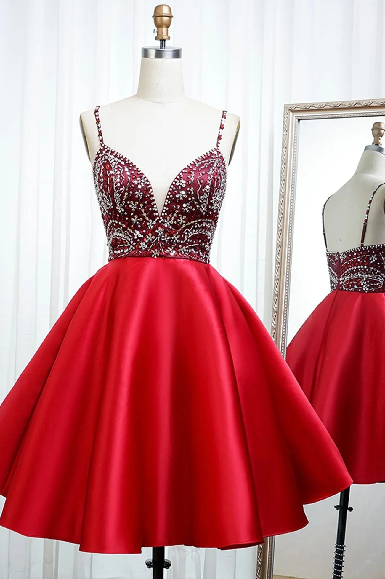 Red Satin Beading Short Prom Dresses A-Line Homecoming Dresses